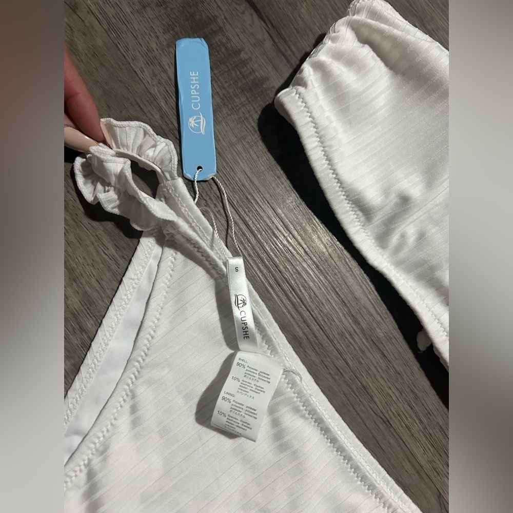 NWT Cupshe White Ruffle Ribbed Bikini S - Picture 4 of 7